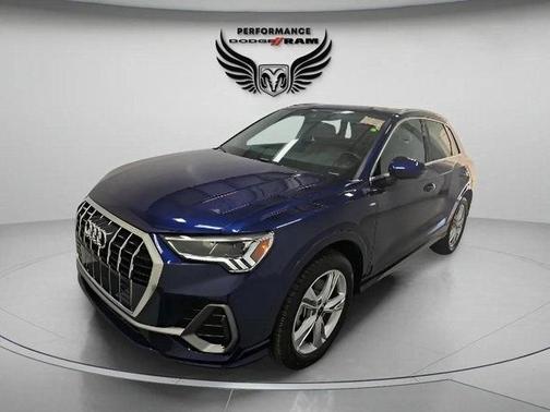 2024 Audi Q3 45 S line Premium