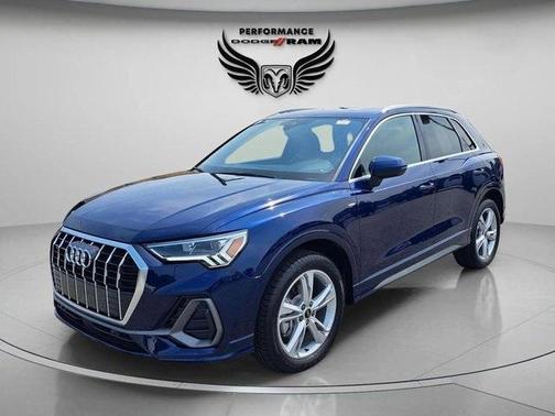 2024 Audi Q3 45 S line Premium