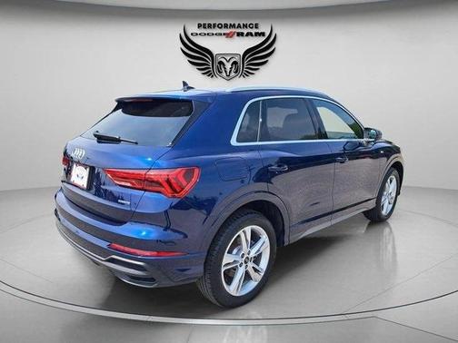 2024 Audi Q3 45 S line Premium