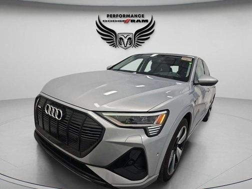 2021 Audi e-tron Prestige