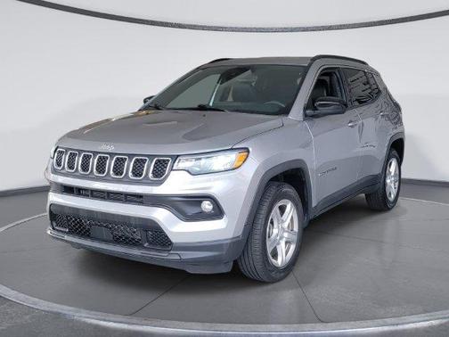 Gray 2024 Jeep Compass Latitude