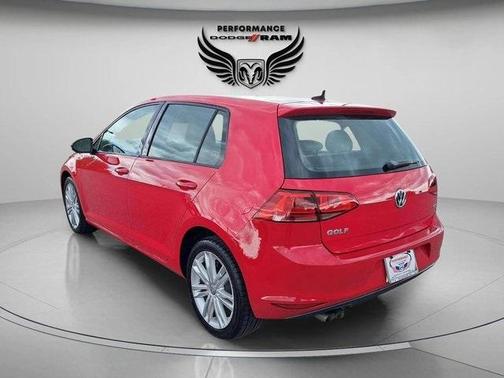 2015 Volkswagen Golf TDI SE 4-Door