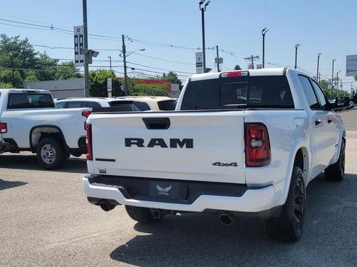 Bright White Clearcoat 2026 RAM 1500 Big Horn/Lone Star