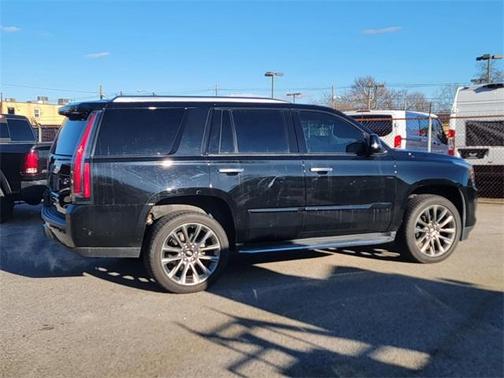 2019 Cadillac Escalade Luxury
