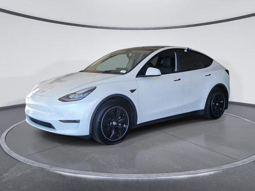 Pearl White Multi 2021 Tesla Model Y Long Range