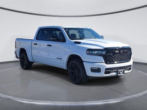 Bright White Clearcoat 2026 RAM 1500 Big Horn/Lone Star