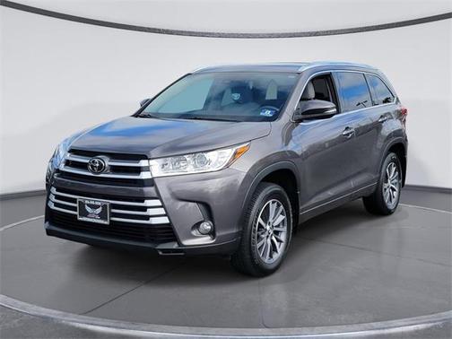 2017 Toyota Highlander 