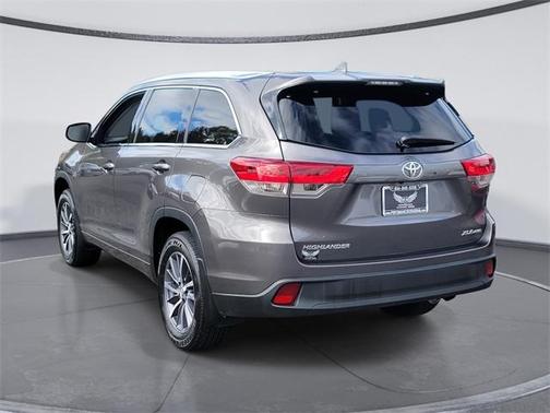 2017 Toyota Highlander 