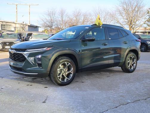 2025 Chevrolet Trax LT