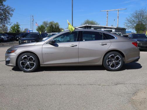 Mineral Gray Metallic 2023 Chevrolet Malibu FWD 1LT