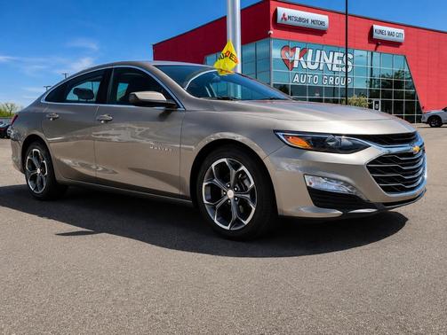 Mineral Gray Metallic 2023 Chevrolet Malibu FWD 1LT