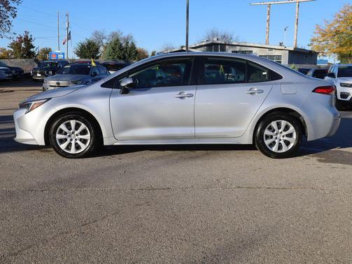2025 Toyota Corolla Hybrid XLE