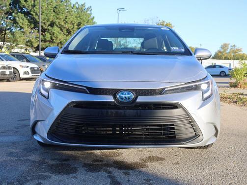 2025 Toyota Corolla Hybrid XLE
