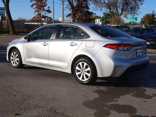2025 Toyota Corolla Hybrid XLE