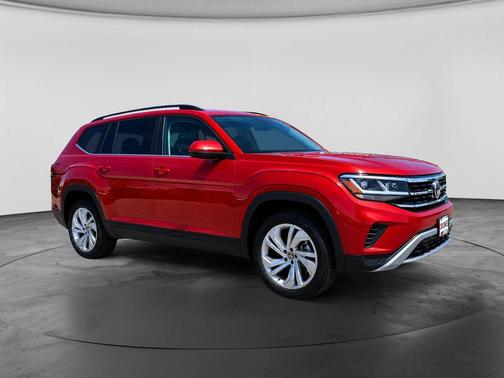 Aurora Red Metallic 2022 Volkswagen Atlas 3.6L SE w/Technology