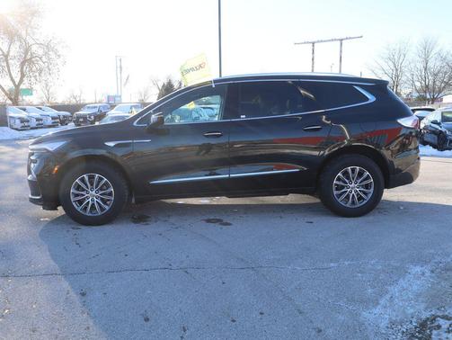2023 Buick Enclave Essence AWD