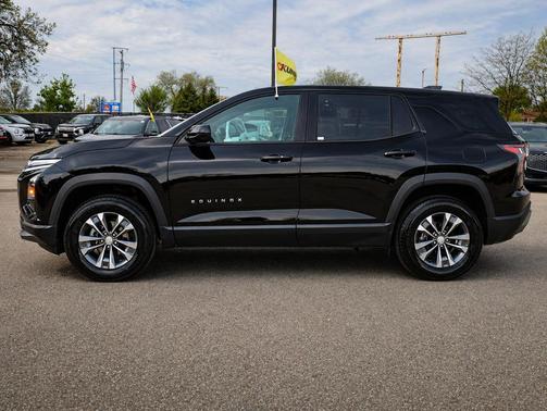 Mosaic Black Metallic 2026 Chevrolet Equinox 1LT