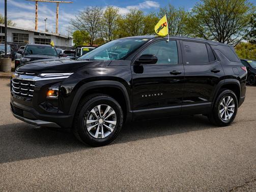 Mosaic Black Metallic 2026 Chevrolet Equinox 1LT