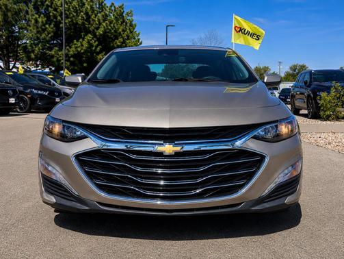 Mineral Gray Metallic 2024 Chevrolet Malibu FWD 1LT