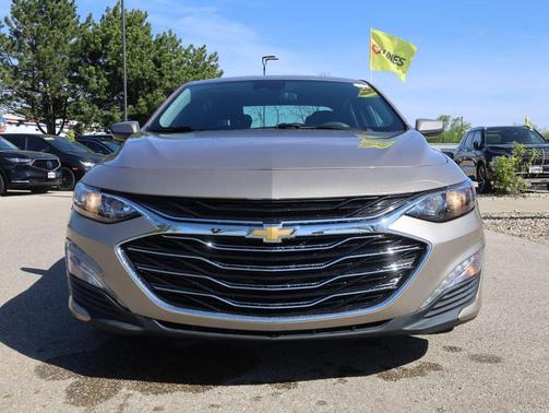 Mineral Gray Metallic 2024 Chevrolet Malibu FWD 1LT