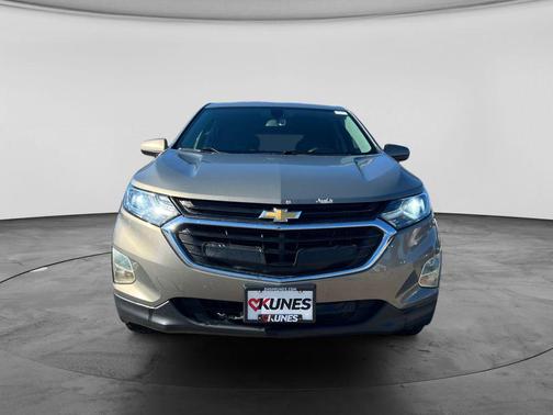 Pepperdust Metallic 2018 Chevrolet Equinox LT