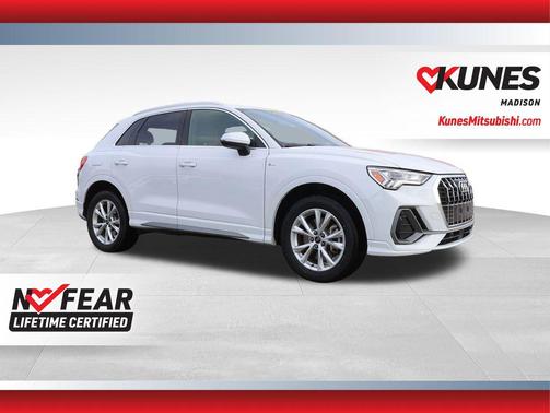 2024 Audi Q3 Premium 45 TFSI S line quattro Tiptronic