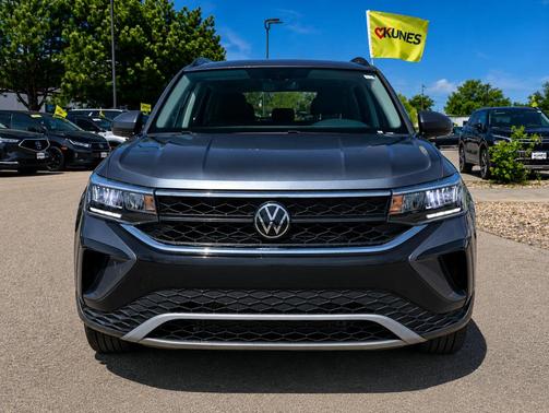 Platinum Gray Metallic 2024 Volkswagen Taos 1.5T S