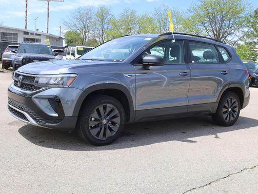 Platinum Gray Metallic 2024 Volkswagen Taos 1.5T S