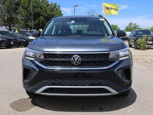 Platinum Gray Metallic 2024 Volkswagen Taos 1.5T S