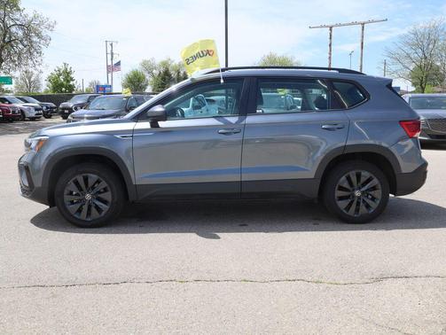 Platinum Gray Metallic 2024 Volkswagen Taos 1.5T S