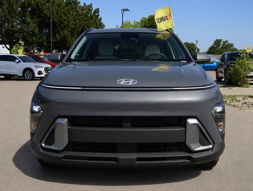 Ecotronic Gray Pearl 2025 Hyundai KONA SEL