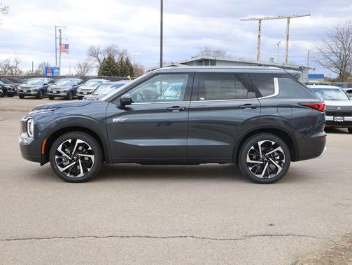 2025 Mitsubishi Outlander PHEV SE S-AWC