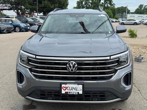 2024 Volkswagen Atlas 2.0T SE w/Technology 4MOTION