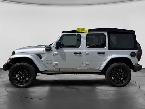 Silver Zynith Clearcoat 2024 Jeep Wrangler 4xe Sahara