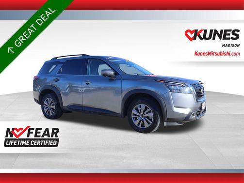 2025 Nissan Pathfinder SV 4WD