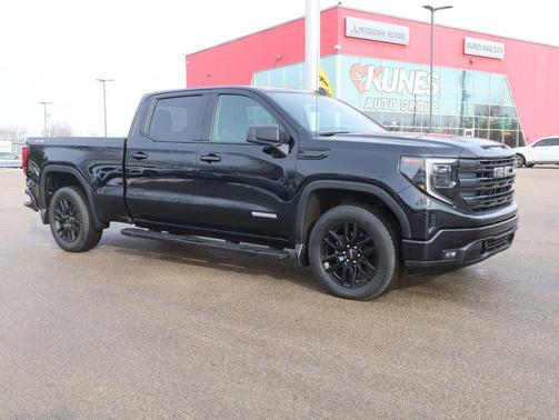 2022 GMC Sierra 1500 Elevation