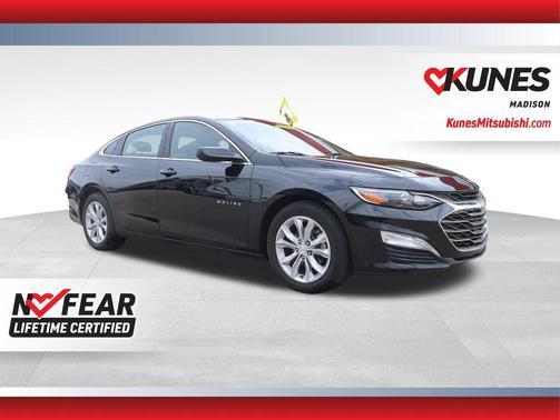 Mosaic Black Metallic 2023 Chevrolet Malibu FWD 1LT