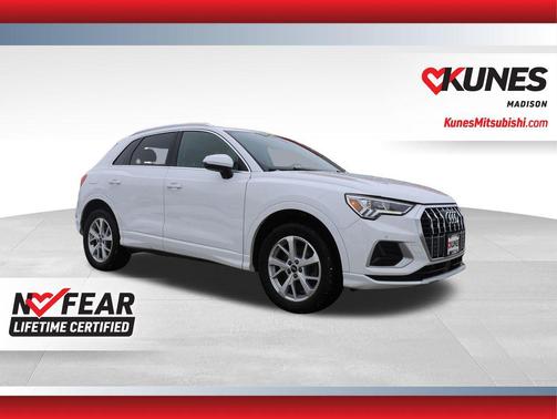 White 2023 Audi Q3 Premium 40 TFSI quattro Tiptronic