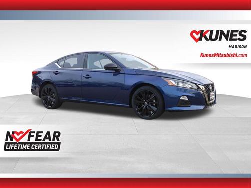 2022 Nissan Altima SR Intelligent AWD