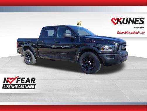 2024 RAM 1500 Classic Warlock Crew Cab 4x4 5'7' Box