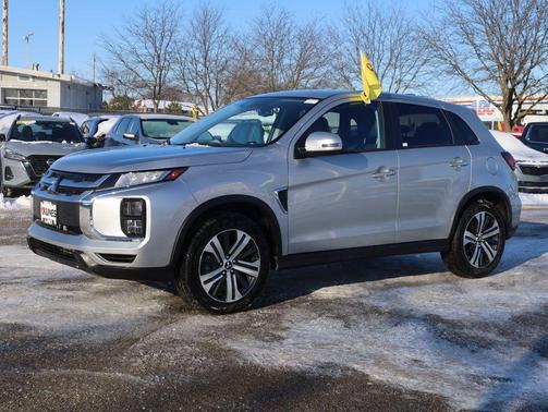 2025 Mitsubishi Outlander Sport SE