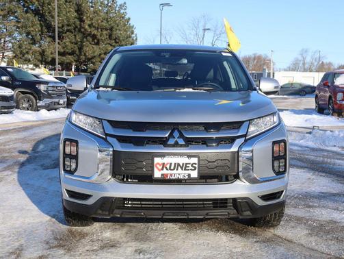 2025 Mitsubishi Outlander Sport SE