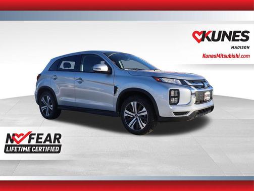 2025 Mitsubishi Outlander Sport SE