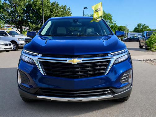 Blue Glow Metallic 2023 Chevrolet Equinox 1LT