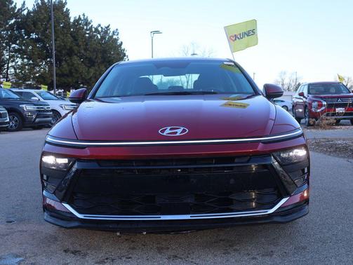 2025 Hyundai SONATA Hybrid SE