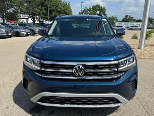 2023 Volkswagen Atlas 3.6L SE w/Technology