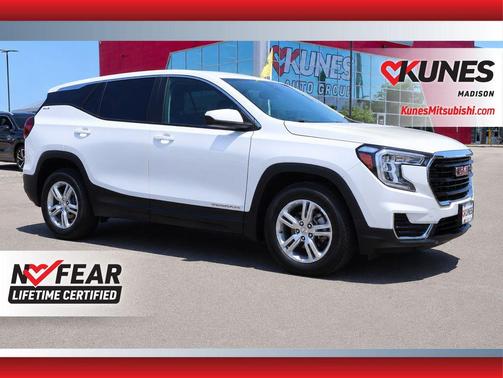 Summit White 2024 GMC Terrain SLE