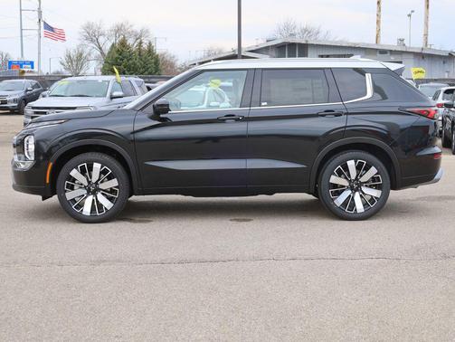 2025 Mitsubishi Outlander PLATINUM EDITION 2.5 S-AWC