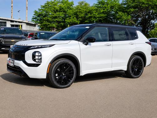 White Diamond With Black Roof 2026 Mitsubishi Outlander Black Edition S-AWC