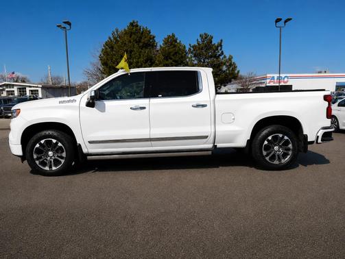 Pearl 2023 Chevrolet Silverado 1500 High Country